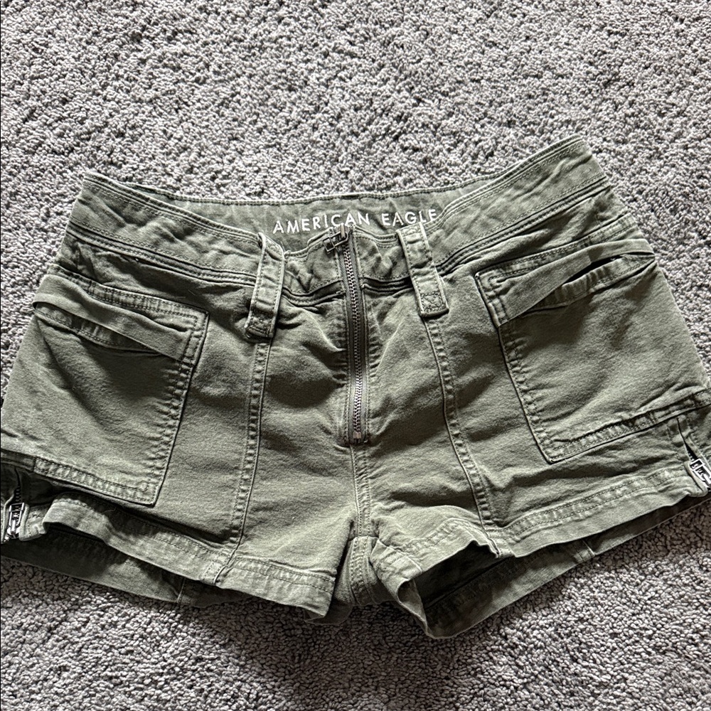 American Eagle Outfitters Shortie Shorts zipper